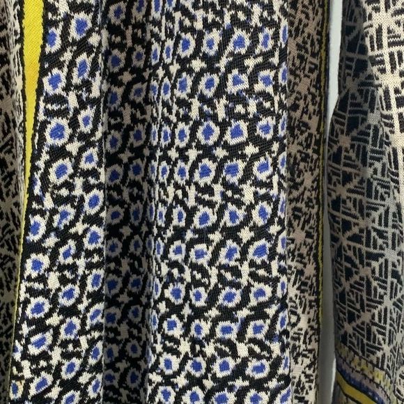 Zozo Women’s Open Front Cardigan Sweater Fringe Hem Mid Length Size Medium - Picture 5 of 10